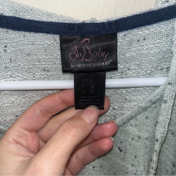 Large Maternity shirt by Motherhood - Picture 4 of 5